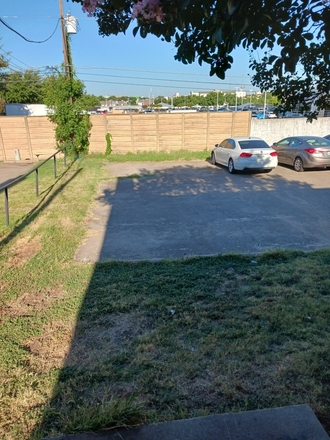 Cowboy Stadium. Pay, Park, & Uber to the Cowboys Games.  2 Spots.