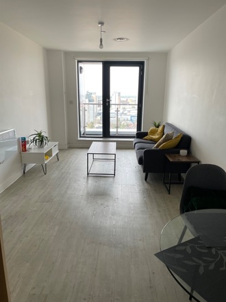 Shared apartment /Co living - Female - Manchester