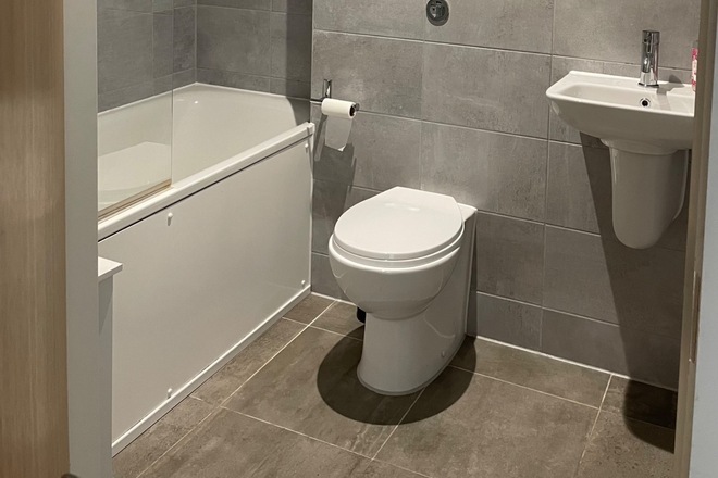 Shared apartment /Co living - Female - Manchester