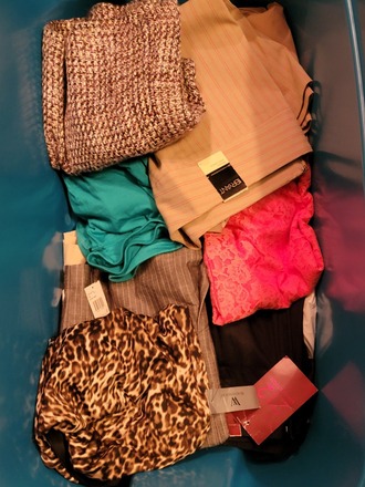 New with tag Lot of 50 Women's Men's Apparel