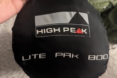 Til leie (per uke): High Peak Lite Pak 800 Makuupussi kesä