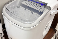 For Sale: Ice maker