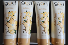 Bulk Lots: 40 Piece Burts Bees Natural Body Lotion Vanilla 8oz ea