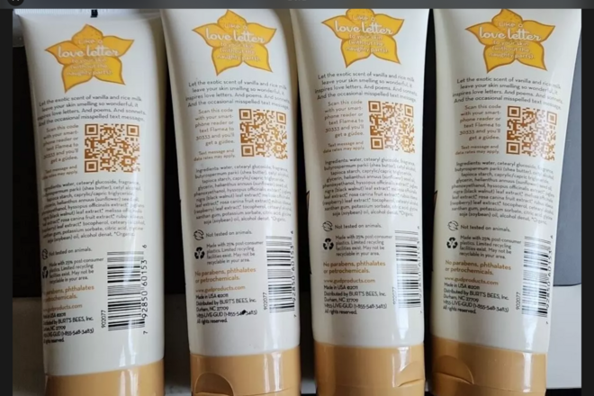 40 Piece Burts Bees Natural Body Lotion Vanilla 8oz ea