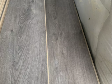 À vendre: Parquet flottant neuf
