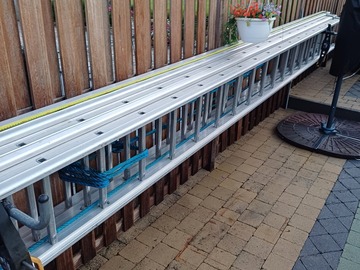 À vendre: Échelle 