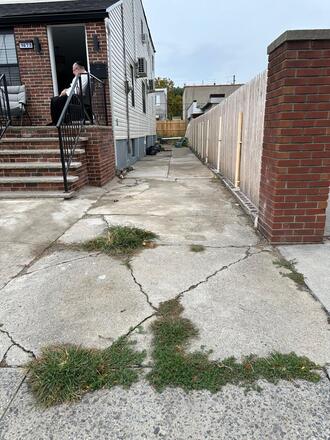 Brooklyn NY, Secure Private Parking - Perfect for Long-Term Use