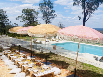 Offering with deposit : Luxury poolside picnics at a stunning rural glamping retreat