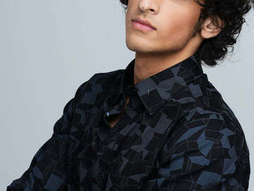Bulk Lots: Elevate Your Style with Revoltino's Premium Men's Shirts