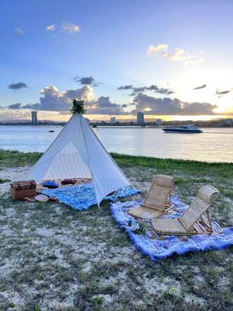 Grounded To Picnic in Main Beach, QLD