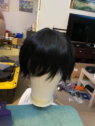 Short black wig