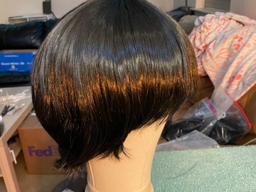 Selling with online payment: Short black wig