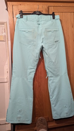 Shop secondhand outdoor activity ski and snowboard clothing and gear