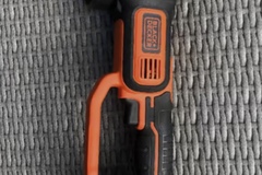 À louer: Meuleuse d’angle sans fil Black & Decker 