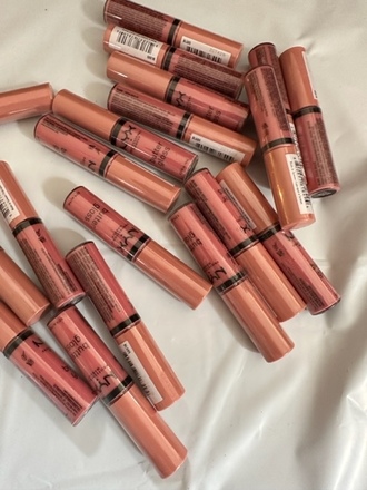 NYX Professional Makeup Butter Gloss - Deliciously Creamy Lip Glo