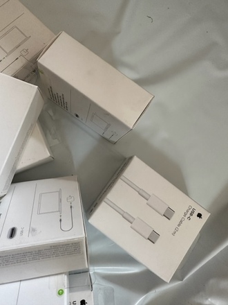 Genuine Apple MLL82AM/A,USB-C Charge Cable (2m)