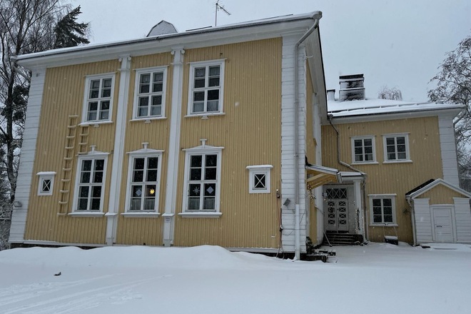 Vuokralle tarjotaan työhuone 