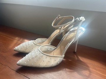 Selling: Harlo Australia Chantelle Pearl - White Tulle Point with Handsewn