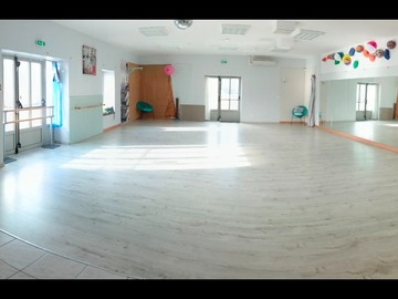 location par demi journée (4h): Salle avec miroirs 