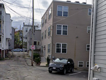 Daily Rentals: Boston MA, Kingston Parking. Convenient Parking Near Everything! 