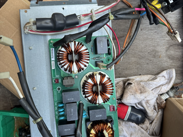 À vendre: carte antiparasite mitsubishi PUHZ P100