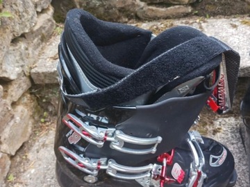 Winter sports: Salomon ski boots size 31.