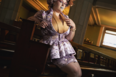 Selling with online payment: Effie Trinket - The Hunger Games