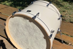 Selling with online payment: Tama Superstar Classic 22" x 16" bass drum like new