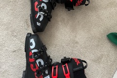 Winter sports: Rossignol ski boots