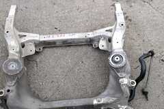 Selling with online payment: 14 - 21 MERCEDES BENZ C300 - CROSSMEMBER