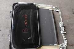 Selling with online payment: 13 - 17 HONDA ACCORD - SUNROOF