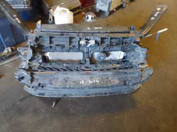 Selling with online payment: 11 - 18 VOLKSWAGEN JETTA - FRONT END