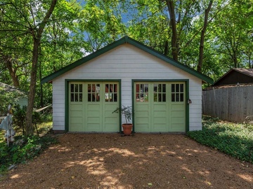 Monthly Rentals (Owner approval required): St. Louis MO, Covered 2 Car Garage For Rent In Great Area.