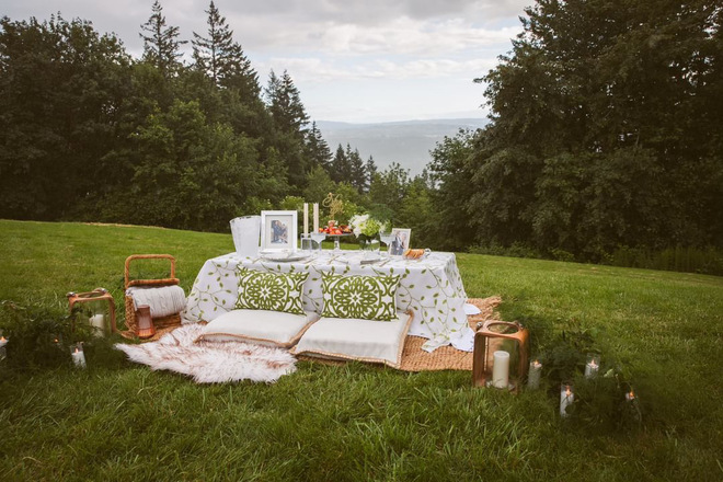 Luxury Picnics & Proposals
