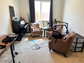 Rent Podcast Studio: Sammy J Media 