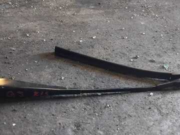 Selling with online payment: 08 - 17 AUDI Q5 - WINDSHIELD WIPER