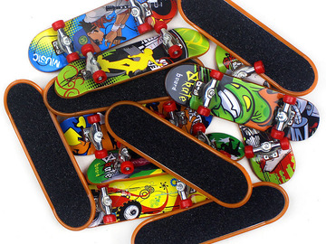 Bulk Lots: 200pcs - Real Skateboard Collectible Mini Skateboard