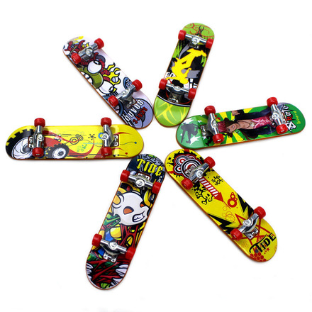 200pcs - Real Skateboard Collectible Mini Skateboard