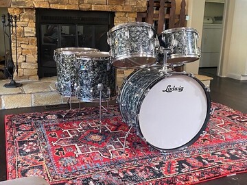 Selling with online payment: 1969 Ludwig 6 Piece