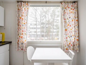 Renting out: furnished room (girl only) in Tapiola close to campus