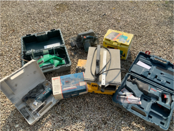 For sale : Ensemble d’outils 