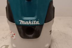 À louer: Aspirateur Makita 