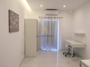 Rooms for rent: Room in Sliema