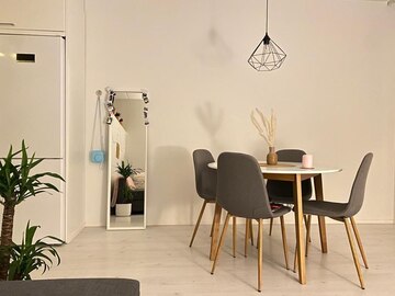 Renting out: 33m2 Furnished Studio apartment (short or long term)