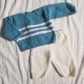 Vente au détail: Pull et pantalon bleu et blanc : 12 mois