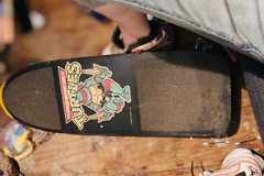 Selling with online payment: 1989 TMNT Original Skateboard