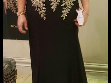 Selling: Mother of the bride/groom dress
