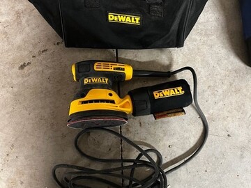 For sale : Ponceuse orbitale DeWalt