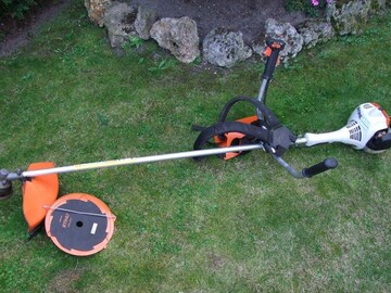 À vendre: Débroussailleuse thermique Stihl FS 55