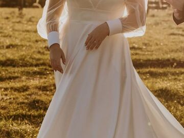 Selling: Satin wedding gown with tulle sleeves